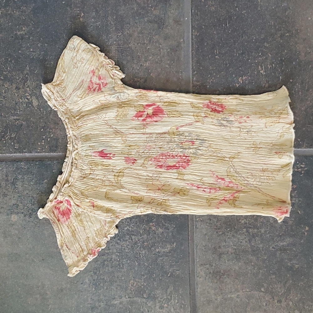 Lucky Brand floral print baby shirt. Size 12-18 months.
